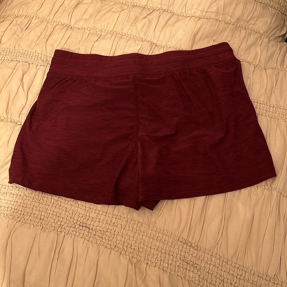 90 Degree By Reflex Lightweight Lounge Shorts - Picture 4 of 5